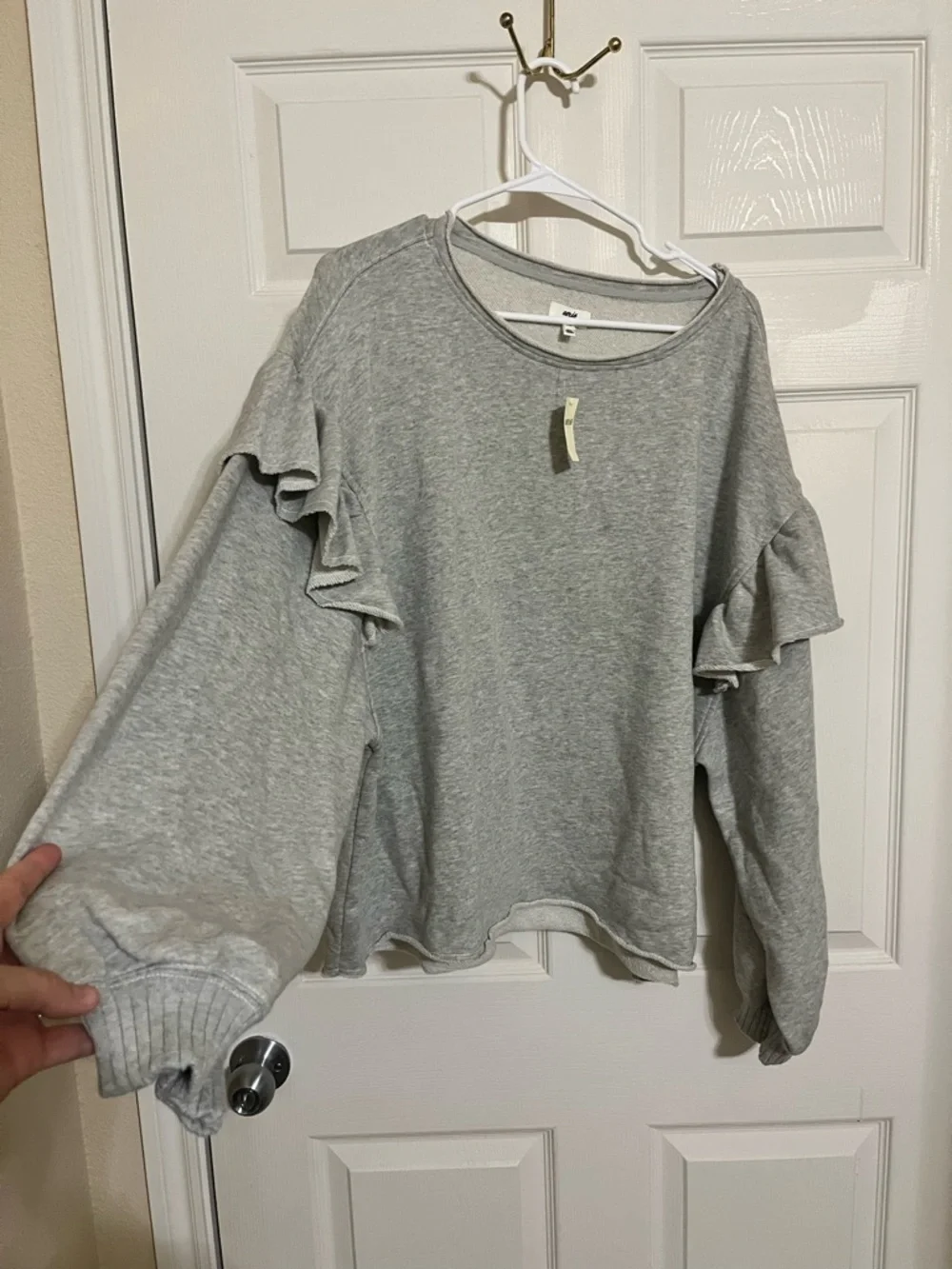 New! NWT aerie Light Gray Ruffle Sleeve Sweatshirt - Picture 2 of 7